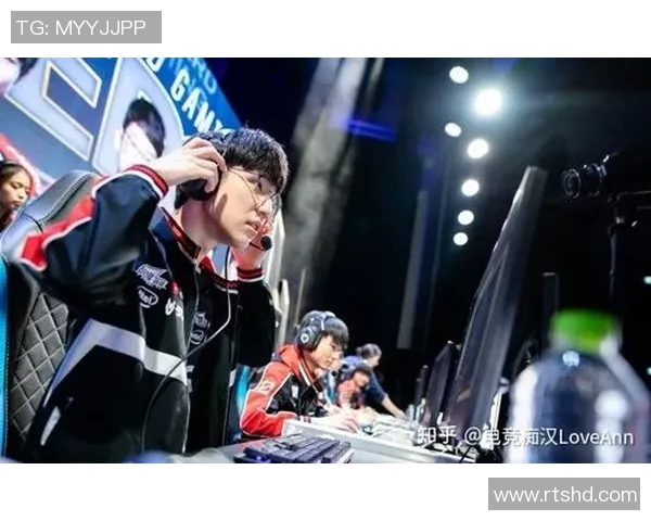 EDG荣耀之路:从青涩起步到巅峰对决的奋斗历程记录