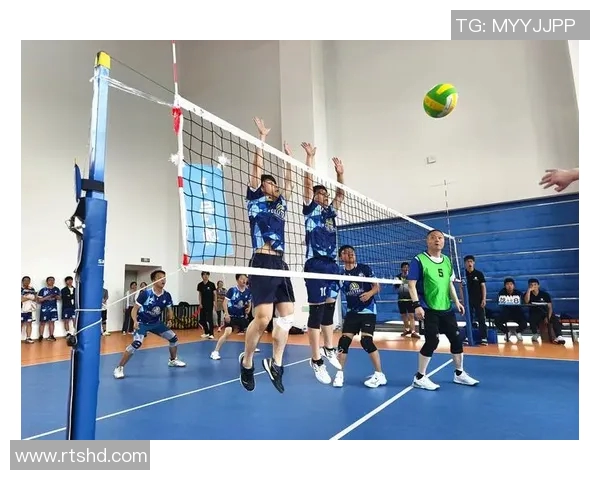 赛后分析西安排球队与广州排球队在团队协作中的表现与策略探讨