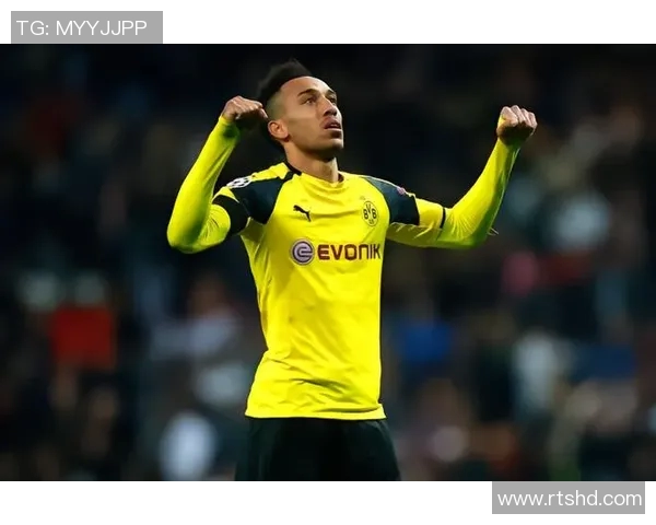 足球明星的脚指甲背后的故事与秘密揭示运动员的独特生活方式与健康管理